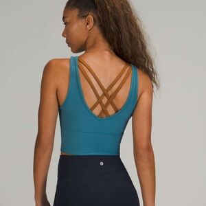 🦋Lululemon Power Pivot Tank Top Rib – Capture Blue – Size 8 excellent condition